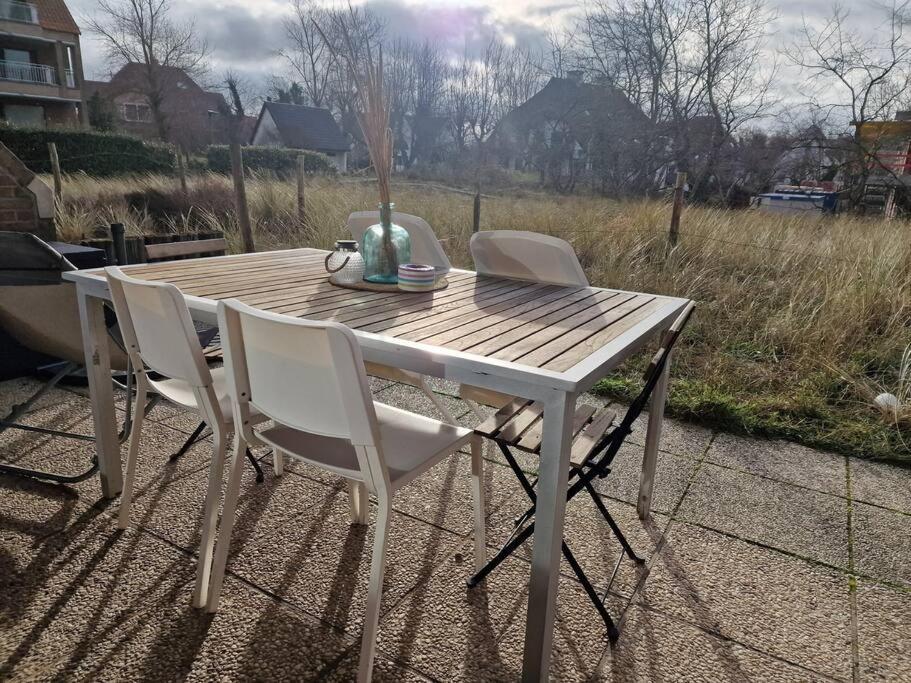 4-Persoons Appartement Met Een Mooi Uitzicht La Panne Extérieur photo