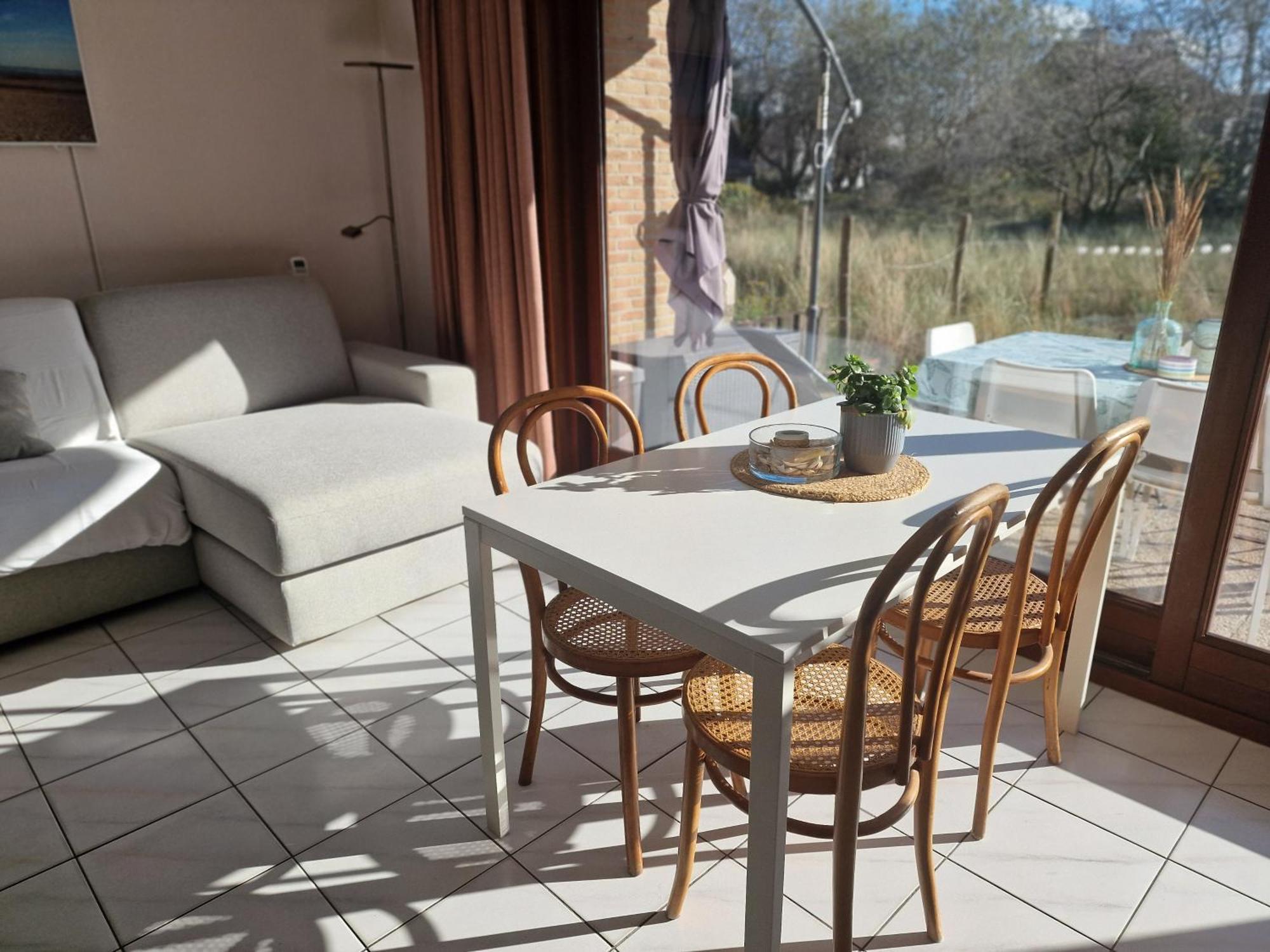 4-Persoons Appartement Met Een Mooi Uitzicht La Panne Chambre photo